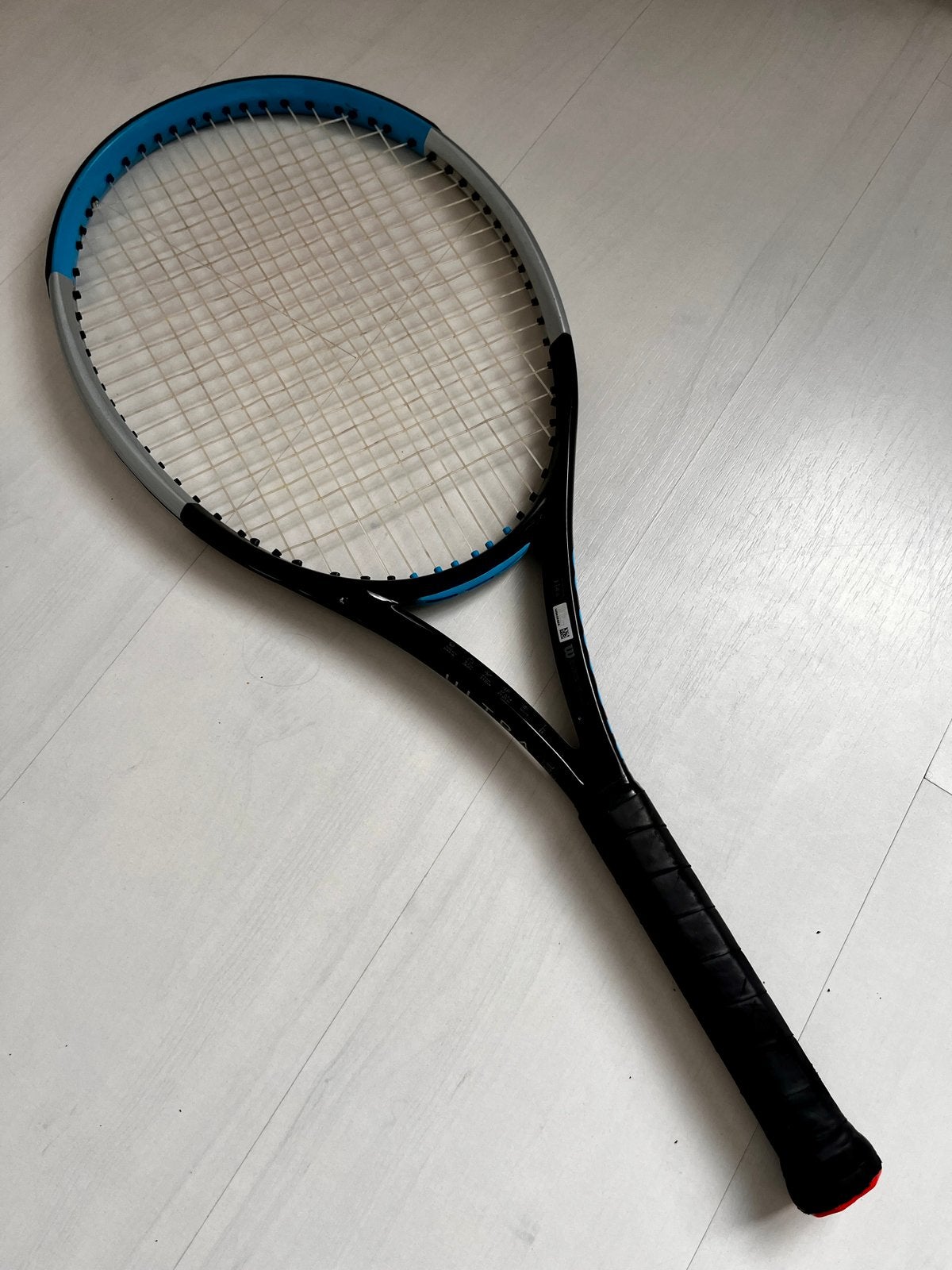 Wilson Ultra 100UL V4.0 tennisracket – 260 gram, Sport en Fitness, Ophalen, Gebruikt, L1, Wilson