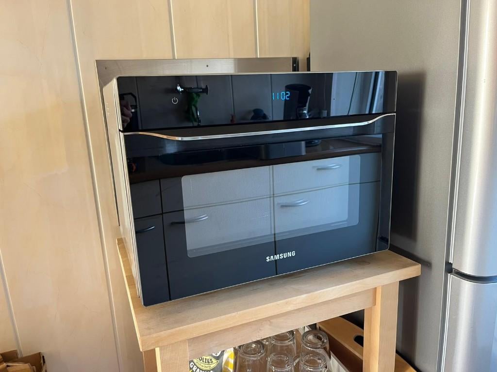 Luxe Samsung Combimagnetron–35L–Veelzijdig & Krachtig, Witgoed en Apparatuur, Magnetrons, Ophalen, Combimagnetron, Gebruikt, Hete lucht