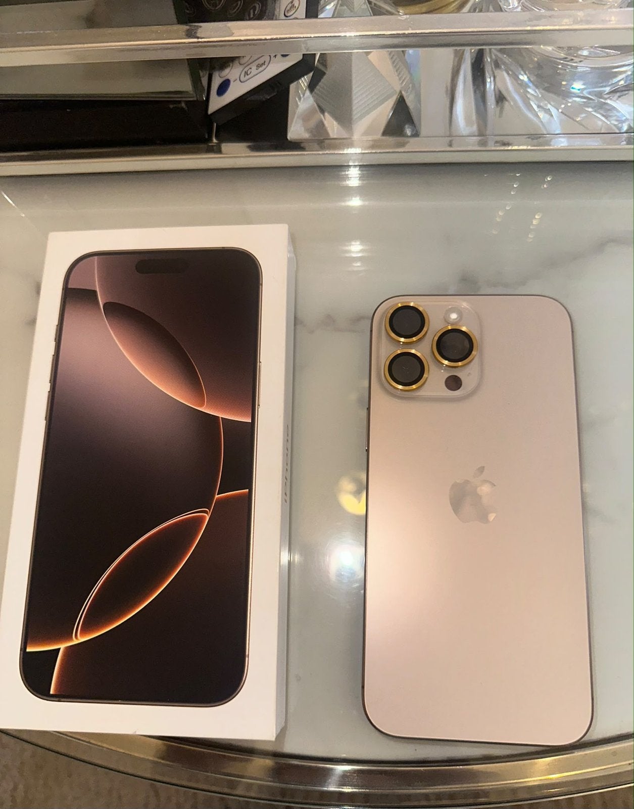 iPhone 16 Pro Max 256 GB Goud - Krasvrij, IPhone 16 Pro Max, Zo goed als nieuw, Goud, Ophalen