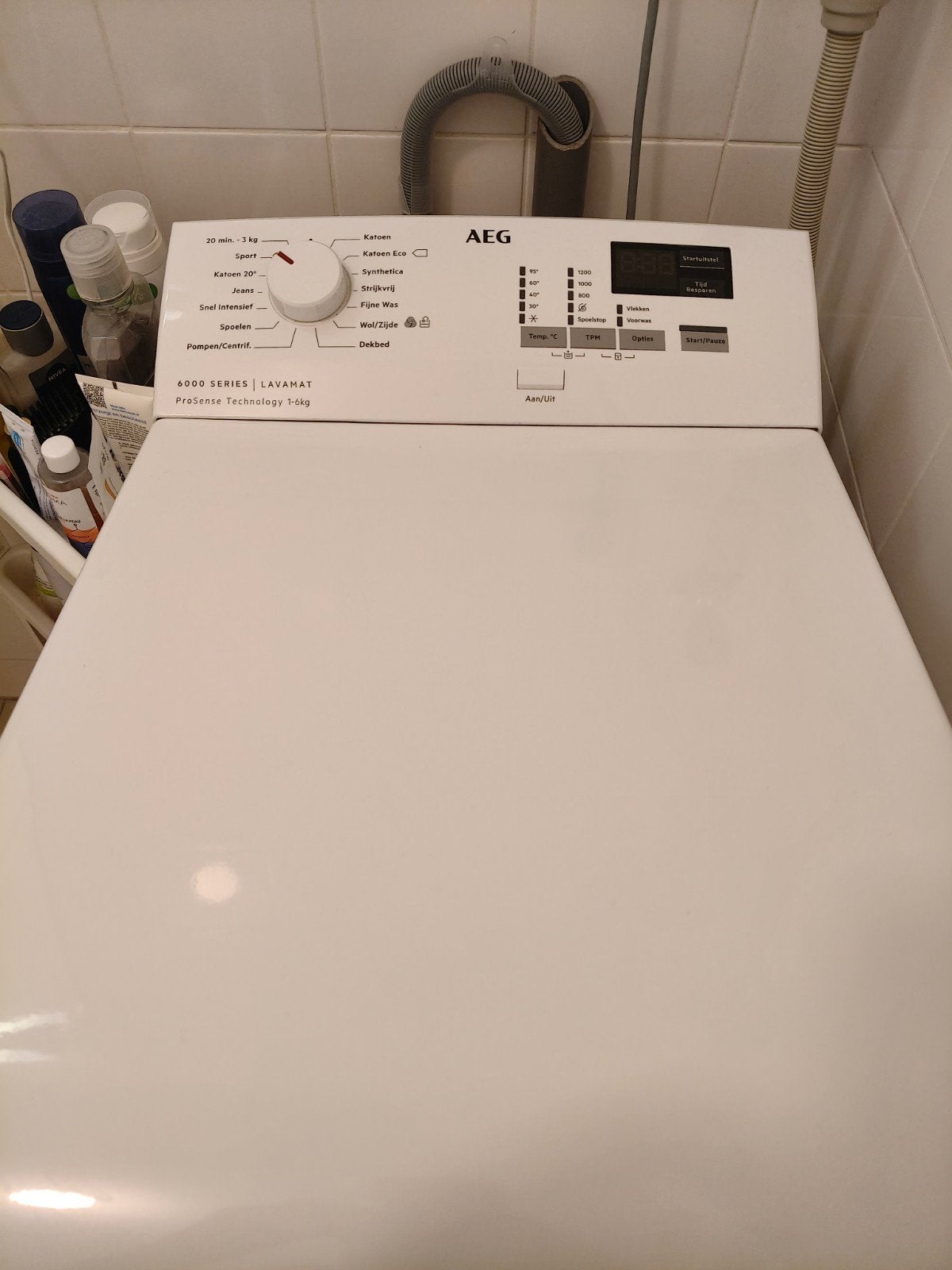 AEG Lavamat 6000 Series Bovenlader Wasmachine 6kg, Ophalen, 1200 tot 1600 toeren, Gebruikt, 4 tot 6 kg