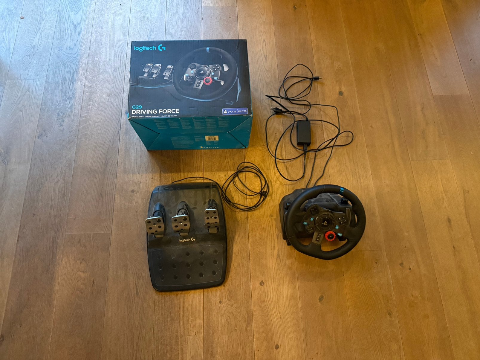 Logitech g29 race stuur met pedalen, Ophalen, Zo goed als nieuw