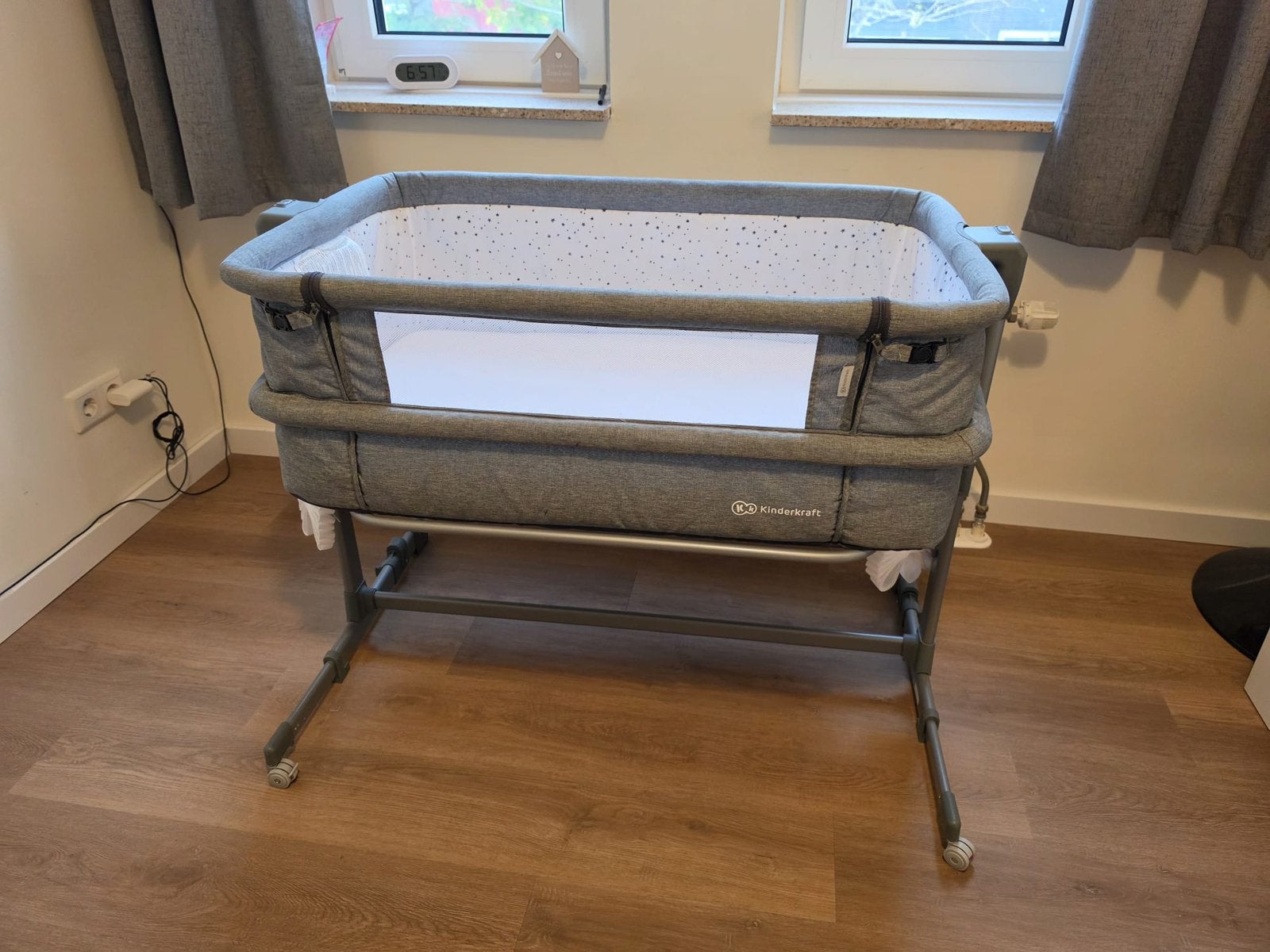 Kinderkraft bijzetbed + ZZZOOO wiegmatras 50x90, Ophalen, Zo goed als nieuw, Wieg