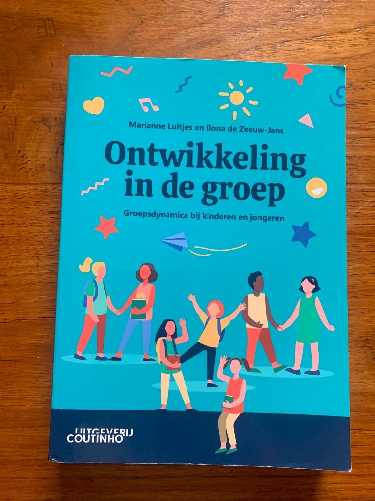Ontwikkeling in de groep - Marianne Luitjes, Ophalen of Verzenden, Alpha, Zo goed als nieuw, HBO