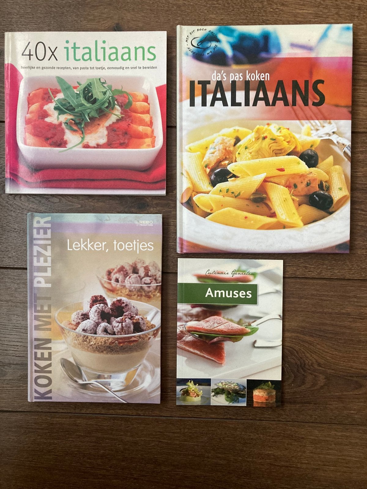 Kookboeken Italiaans, amuses en desserts, Boeken, Ophalen of Verzenden, Zo goed als nieuw, Italië