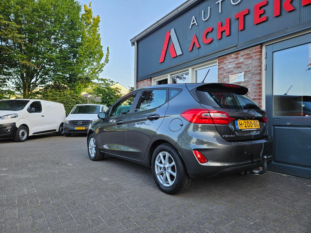 Ford Fiesta 1.1 Trend Trekhaak! PDC! Navigatie! Nette Auto!, Gebruikt, 49 €/maand, Origineel Nederlands, Bedrijf