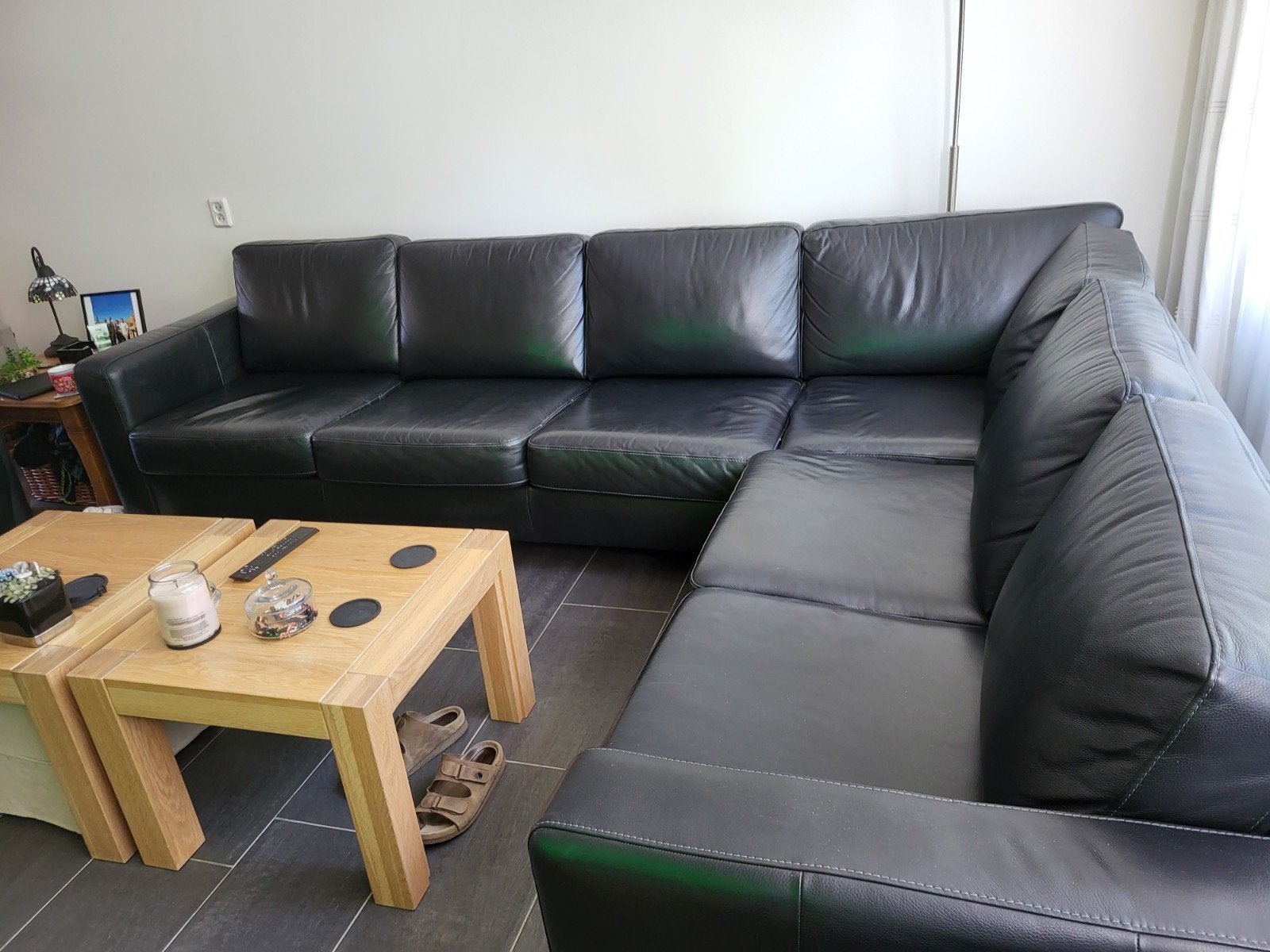 Zwarte Leren Hoekbank - Ruim en Comfortabel, Ophalen, Zo goed als nieuw, Leer