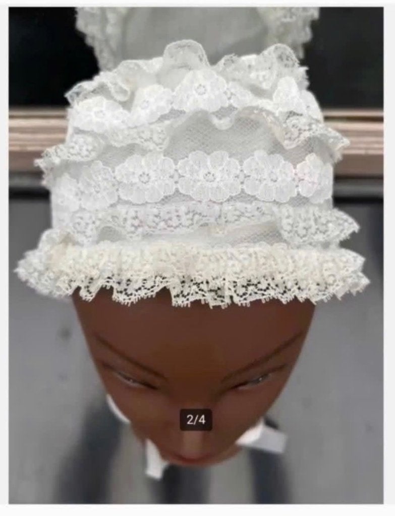 Bijzonder Handgemaakt Kanten Mutsje, zeer mooi, Ophalen of Verzenden, Zo goed als nieuw, X, Kleertjes
