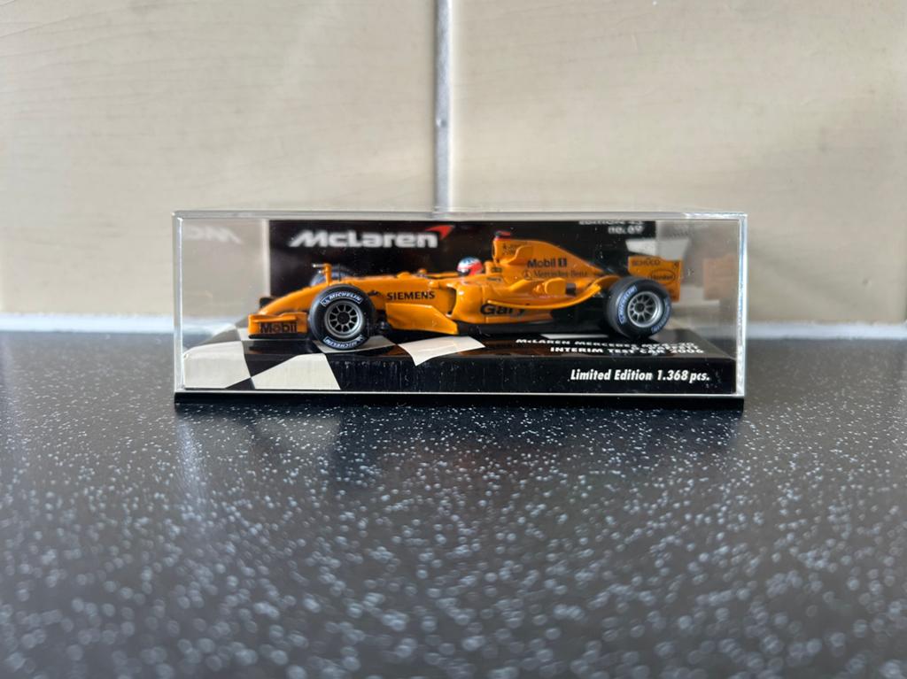 Minichamps, McLaren Mercedes, Paffett, test auto 2006, Ophalen of Verzenden, Zo goed als nieuw, Auto, MiniChamps