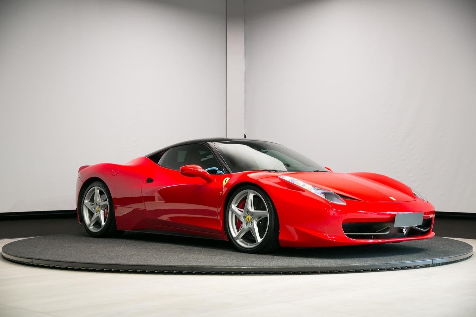 Ferrari 458 4.5 F1 2011 Rood, Automaat, Dealer onderhouden, Bluetooth, Leder