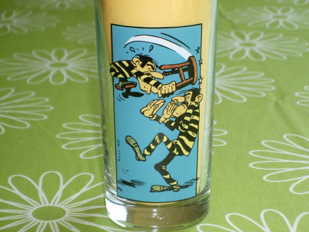 Glas Daltons Lucky Luke AGFA film 1997, Verzamelen, Ophalen of Verzenden, Overige figuren, Zo goed als nieuw, Overige typen