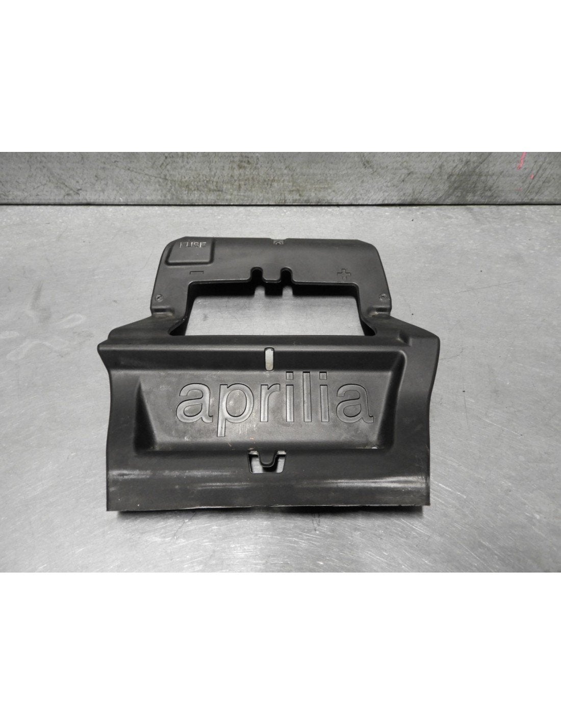 Dorsoduro 1200 2011 - 2019 Aprilia Cover D1-42689, Motoren