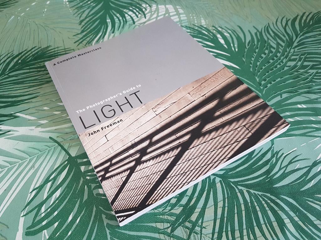 The PHOTOGRAPHER's GUIDE to LIGHT - John Freeman, Ophalen of Verzenden, Zo goed als nieuw, Techniek