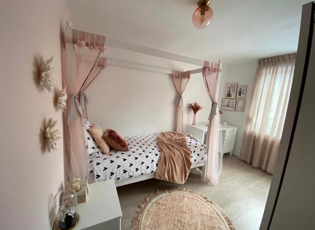 ALMiLa Lora Hemelbed 90x200 cm incl. gordijnen - prinsessen, Verstelbaar, Eenpersoons, Wit, Prinsessen
