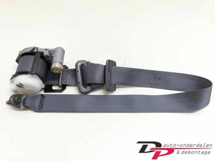 Veiligheidsgordel rechts-voor van een Daihatsu Young RV, Auto-onderdelen, Gebruikt, Daihatsu, -, -