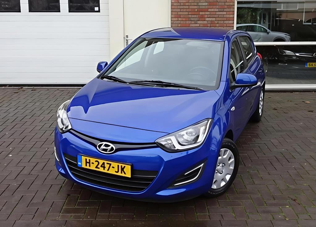 Hyundai i20 1.2 I 5-DRS 2013 Blauw (Nieuwe Apk), Auto's, Euro 5, 4 cilinders, USB, Blauw