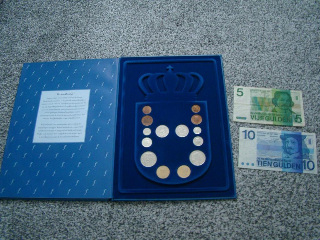 Gedenkboek De Laatste Gulden / compleet, ook papiergeld, Ophalen of Verzenden, Koningin Beatrix, Overige waardes, Setje