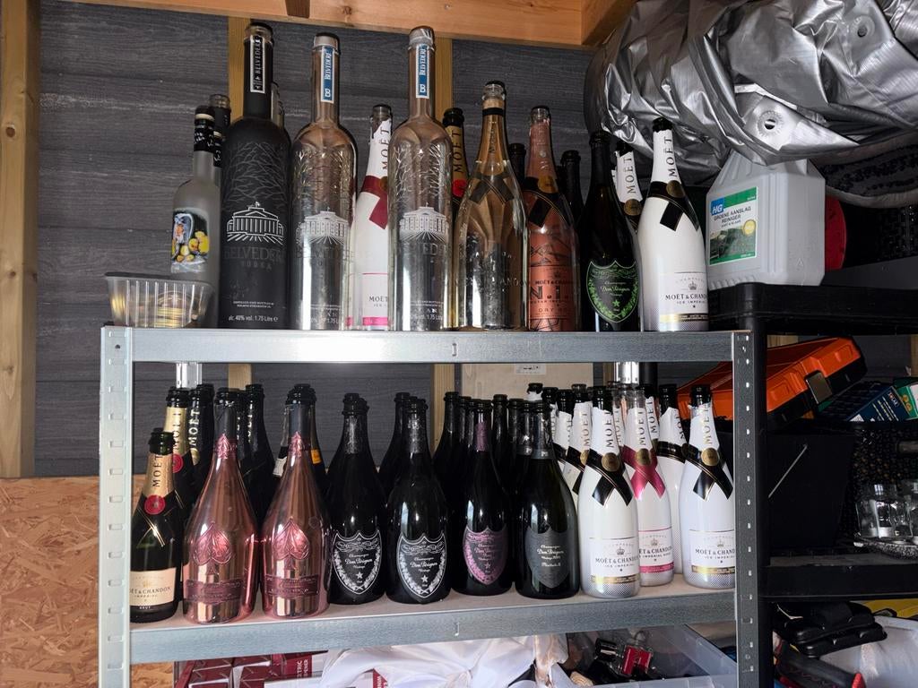 Champagne/vodka flessen, Ophalen, Gebruikt, Frankrijk, Champagne