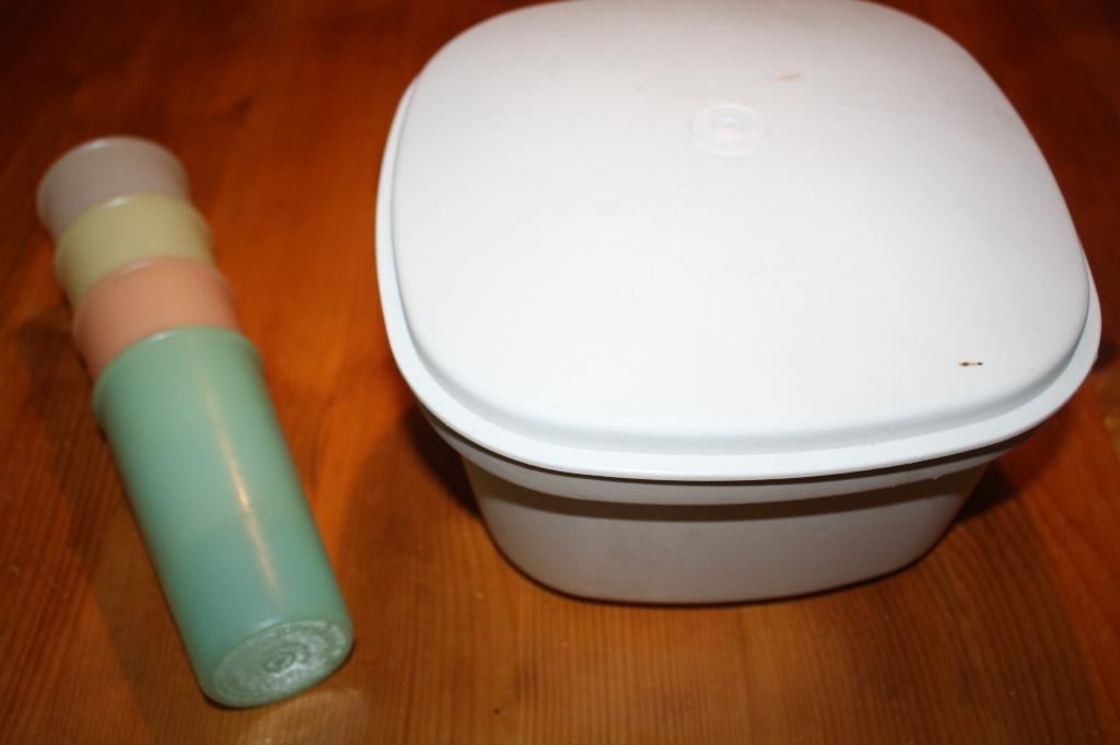 Tupperware slabak en bekers, Ophalen of Verzenden, Zo goed als nieuw, Crème, Overige typen