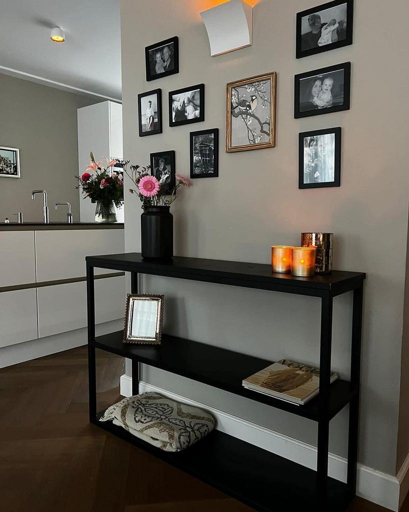 Unieke eiken sidetable – stijlvol design in RAL 9005 op maat, Huis en Inrichting, Ophalen, 100 tot 150 cm, Industrieel hotel chique