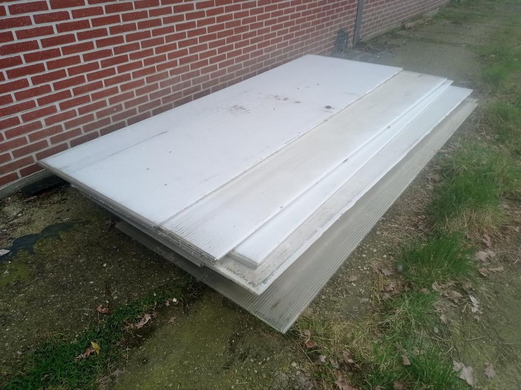 6 polycarbonaat platen van 3 m lang 1 m breed, Ophalen of Verzenden, Zo goed als nieuw