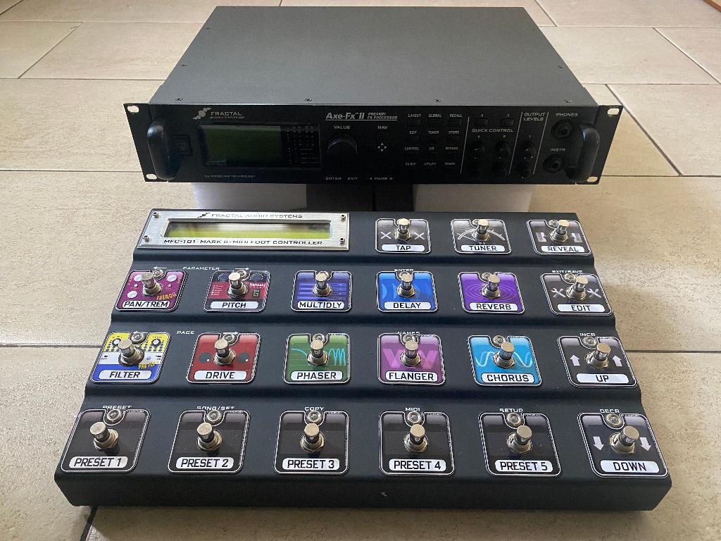 Axe FX II + MFC-101, Muziek en Instrumenten, Ophalen of Verzenden, Gebruikt, Multi-effect