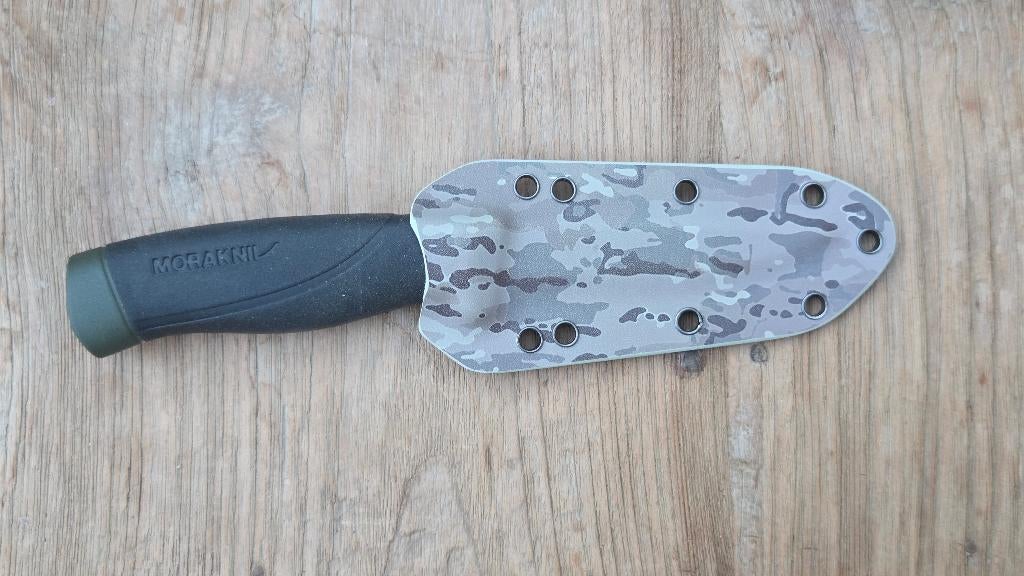 Mora HD carbon inclusief kydex multicam (nek)schede, Ophalen of Verzenden, Nieuw