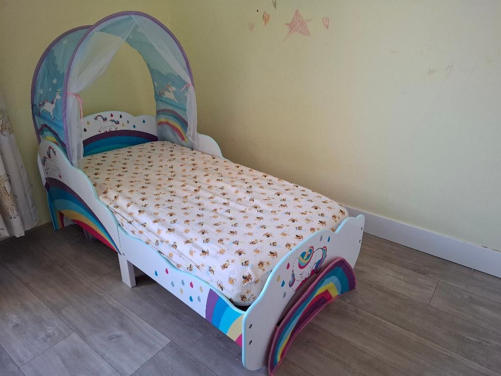 kinderbed Eenhoorn met goed matras, Kinderen en Baby's, Kinderkamer | Bedden, Zo goed als nieuw, 140 tot 160 cm, 70 tot 85 cm