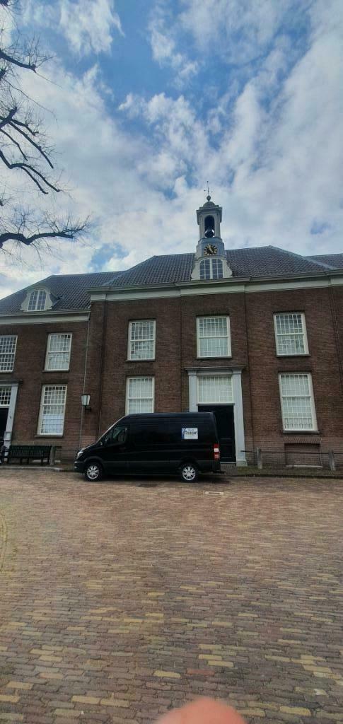 Foto 13 van Meubeltransport, kunstvervoer, regionaal / internationaal