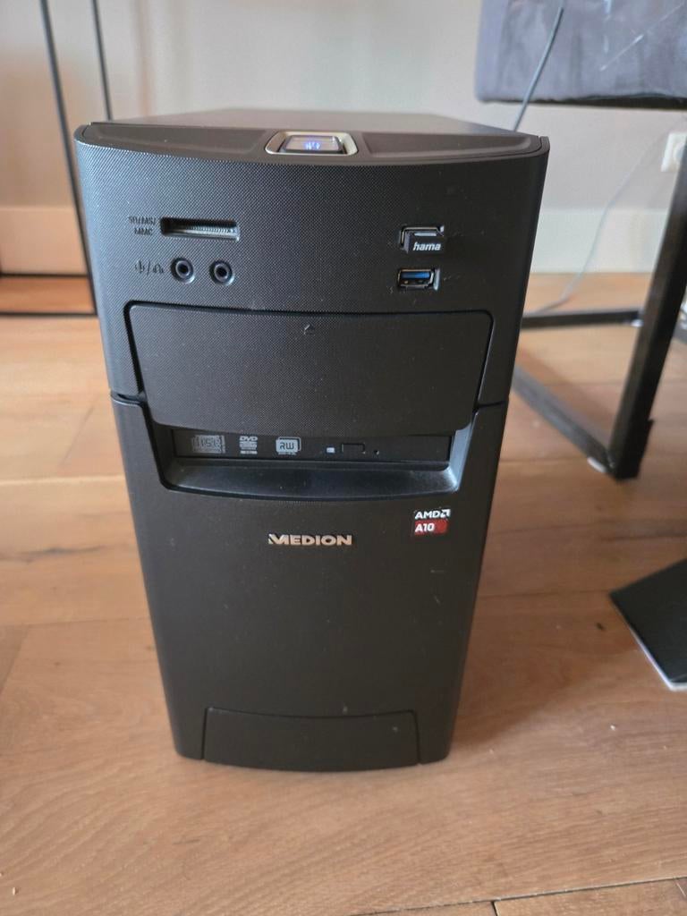 Medion 8 GB 2TB SSD+HDD AMD Radeon R7 + Beeldscherm!, Medion, Zo goed als nieuw, 2 TB, HDD