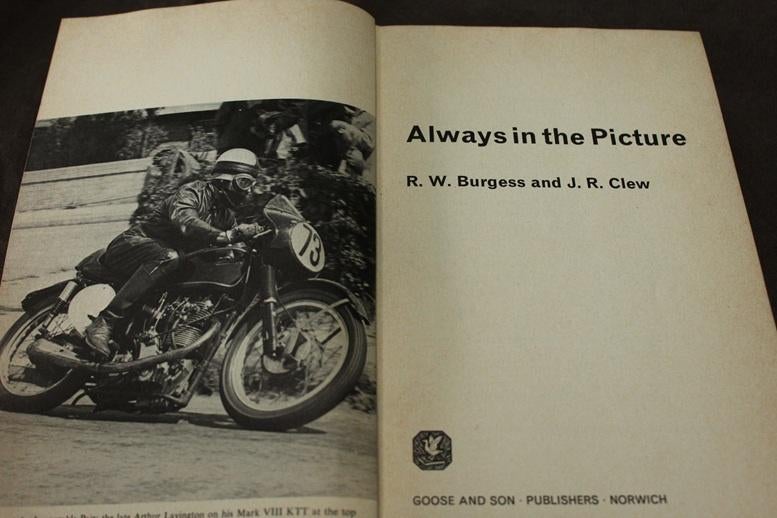 Velocette always in the picture by Burgess Clew motorcycles, Boeken, Motoren, Ophalen of Verzenden, Gelezen