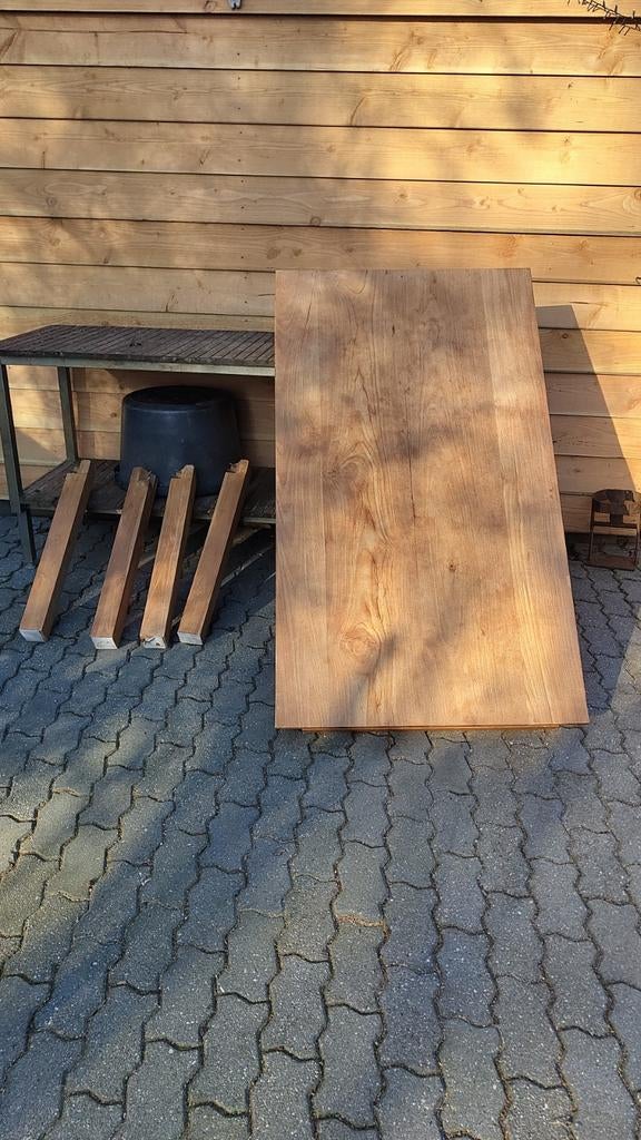 Tuintafel, Ophalen, Hout