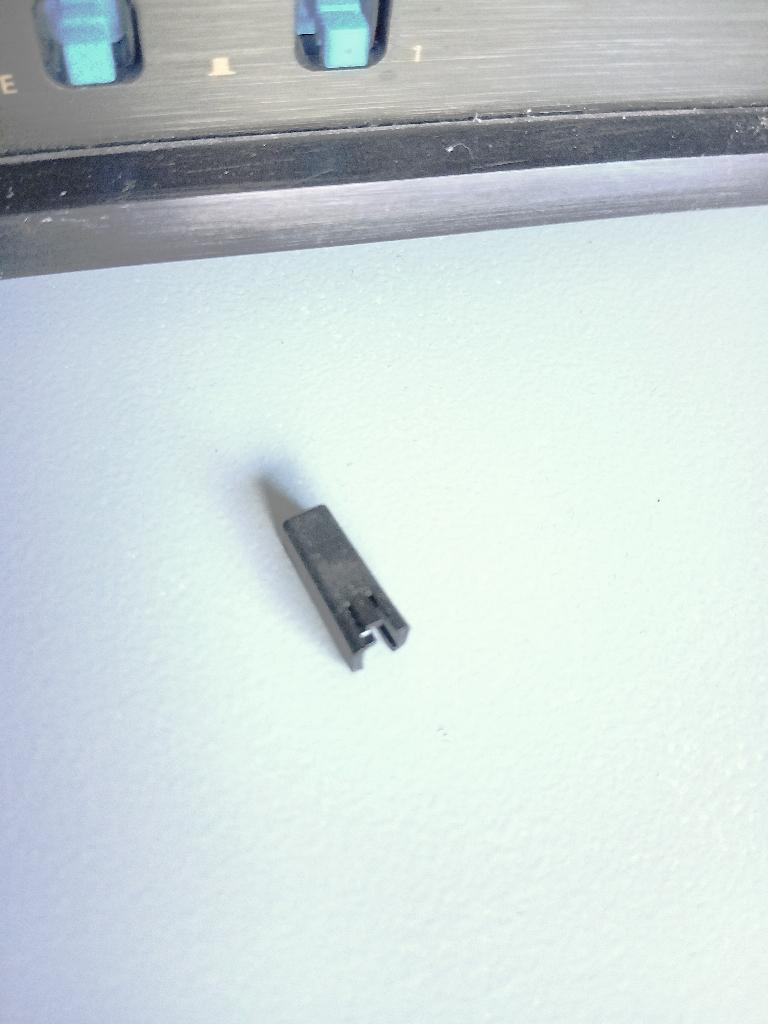 Gezocht, gevraagd knopje van Bose 901 equalizer., Ophalen of Verzenden, Zo goed als nieuw, Overige merken, Losse componenten