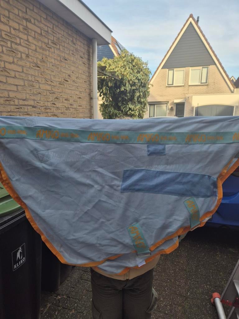 Amigo Hals bug, Ophalen, Zo goed als nieuw, Deken