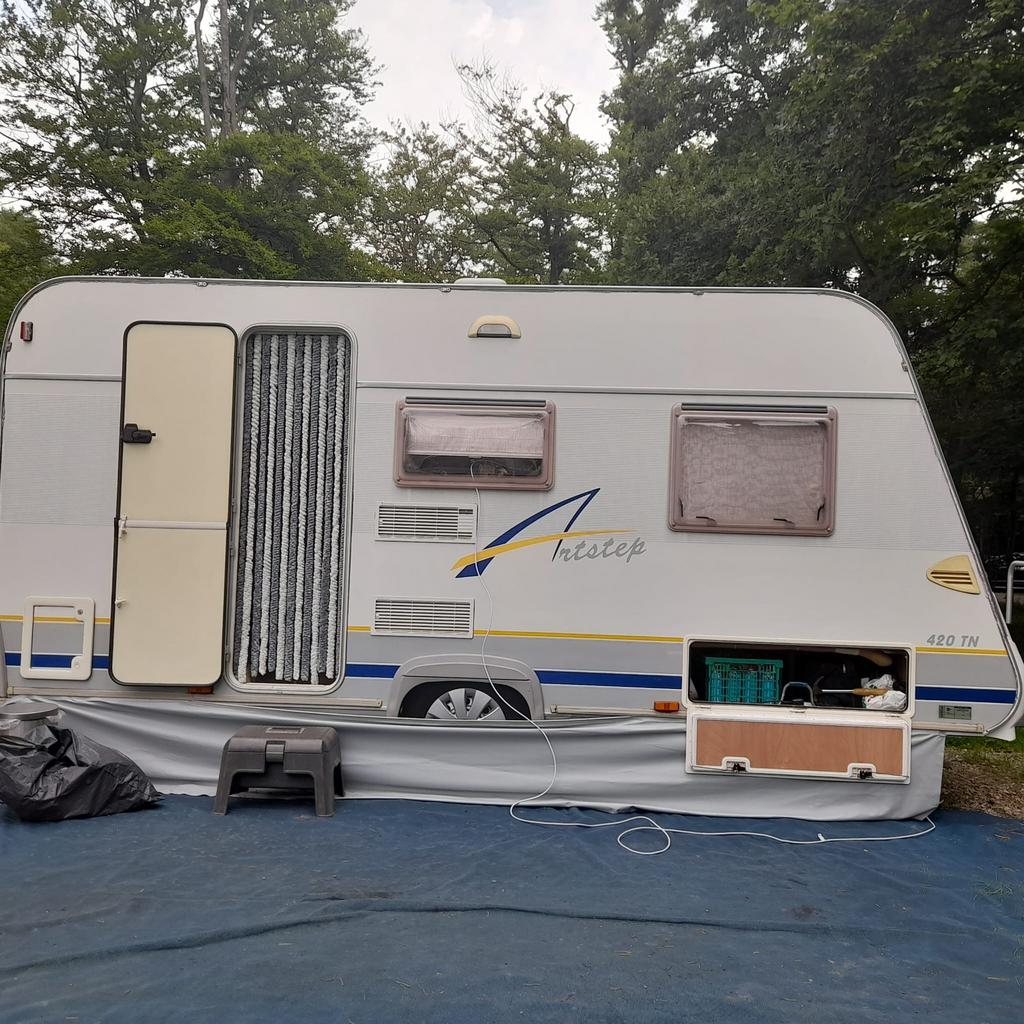 Bürstner Artstep 420 TN, Caravans en Kamperen, Caravans, Serviceluik, Vast bed, Treinzit, 750 - 1000 kg