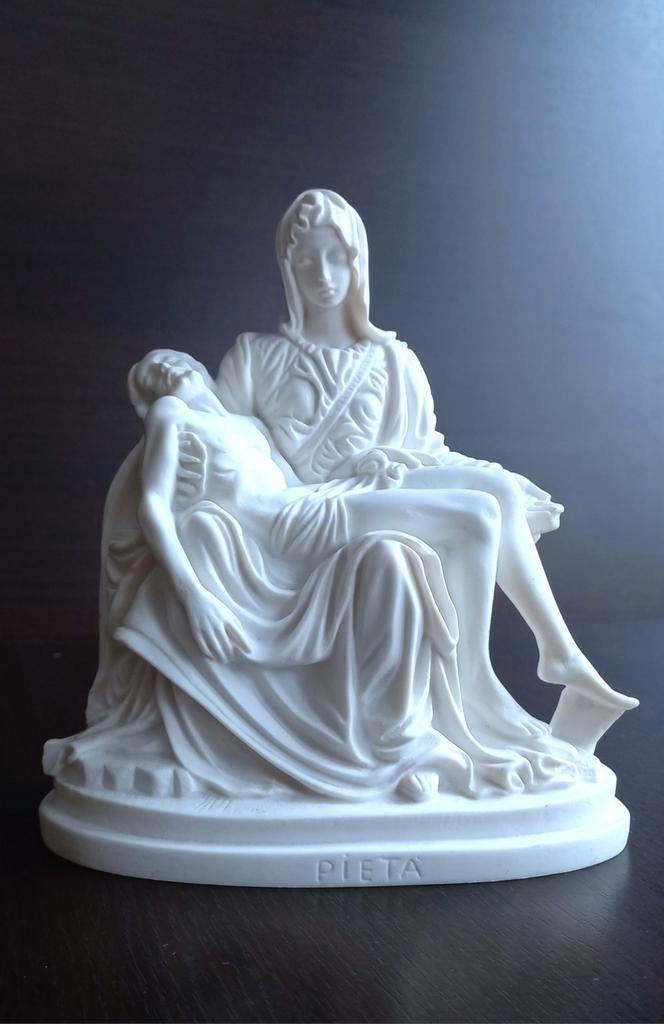 Pieta and Michelangelo decorative figurine, Ophalen of Verzenden