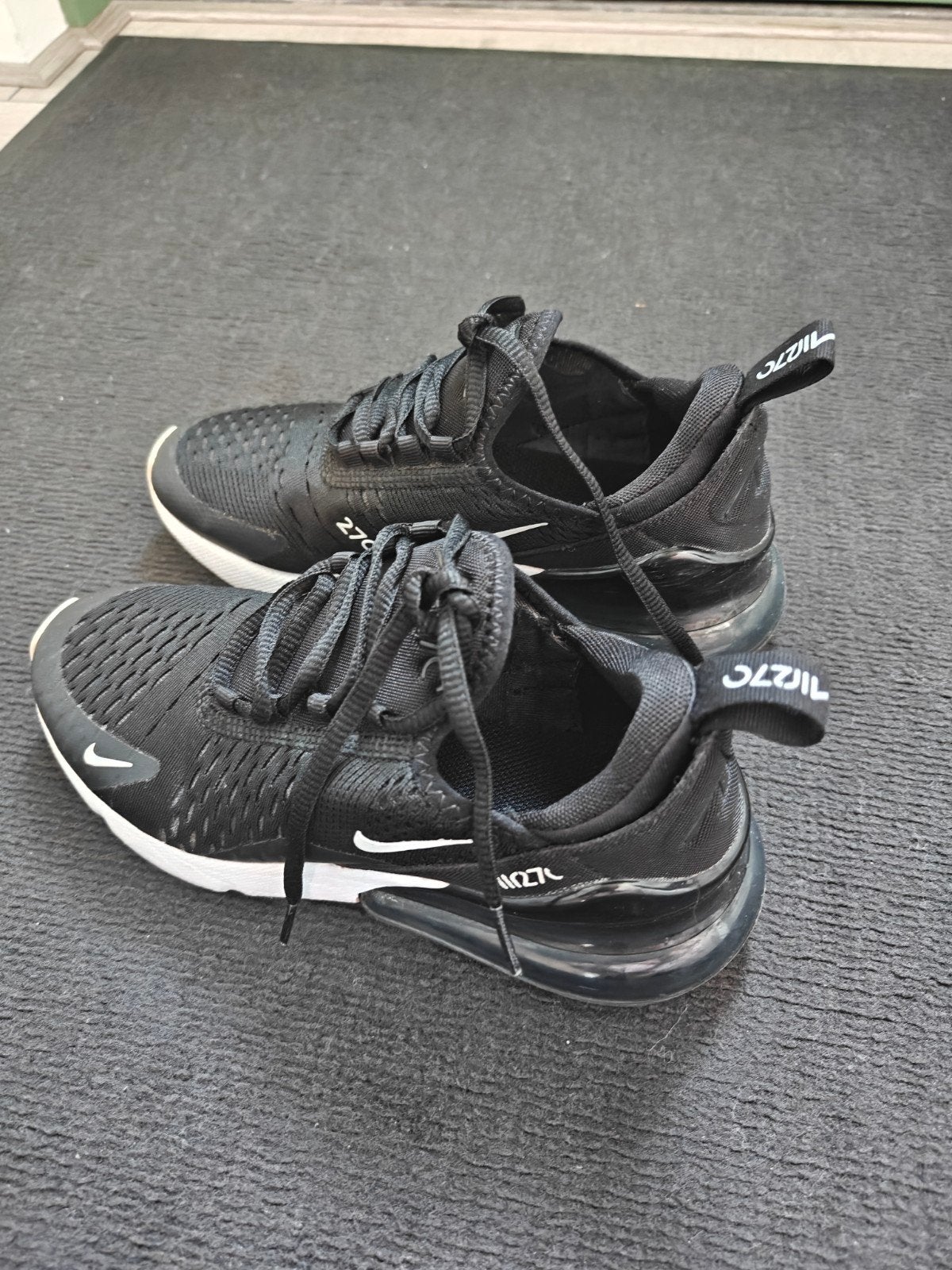Nike Air Max 270 Zwarte Sneakers maat 35.5, Kleding | Dames, Schoenen, Ophalen, Zwart, Nike, Sneakers of Gympen