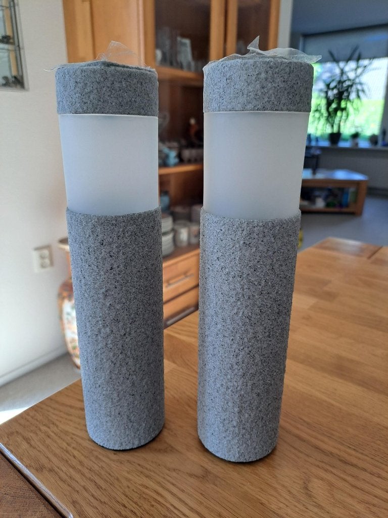 2 x Grijze LED prikspot Mino - natuursteen look - samen €5, Minder dan 50 watt, Overige typen, Ophalen of Verzenden, Zo goed als nieuw