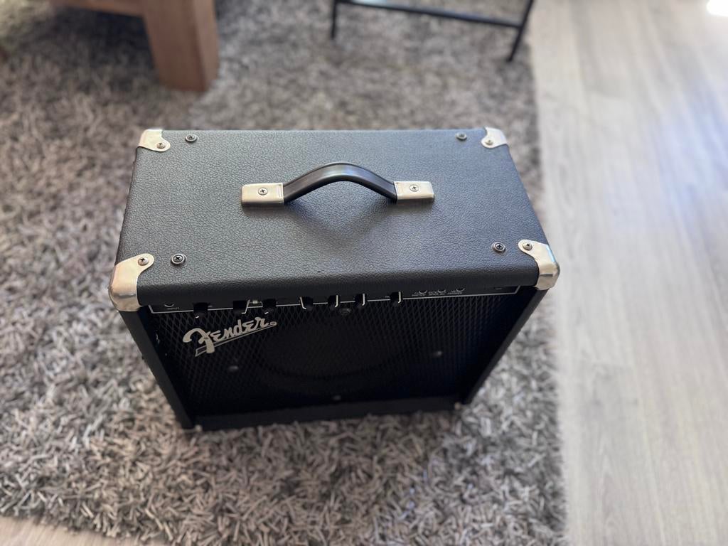 Fender Frontman 25R gitaarversterker - Ideaal voor oefenen, Ophalen, Gebruikt, Gitaar, Minder dan 50 watt