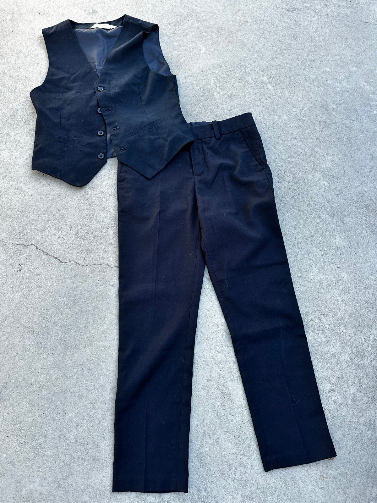 H&M Donkerblauw Pantalon en Gilet Maat 140/146, Kinderen en Baby's, Ophalen of Verzenden, Zo goed als nieuw, Jongen, Setje