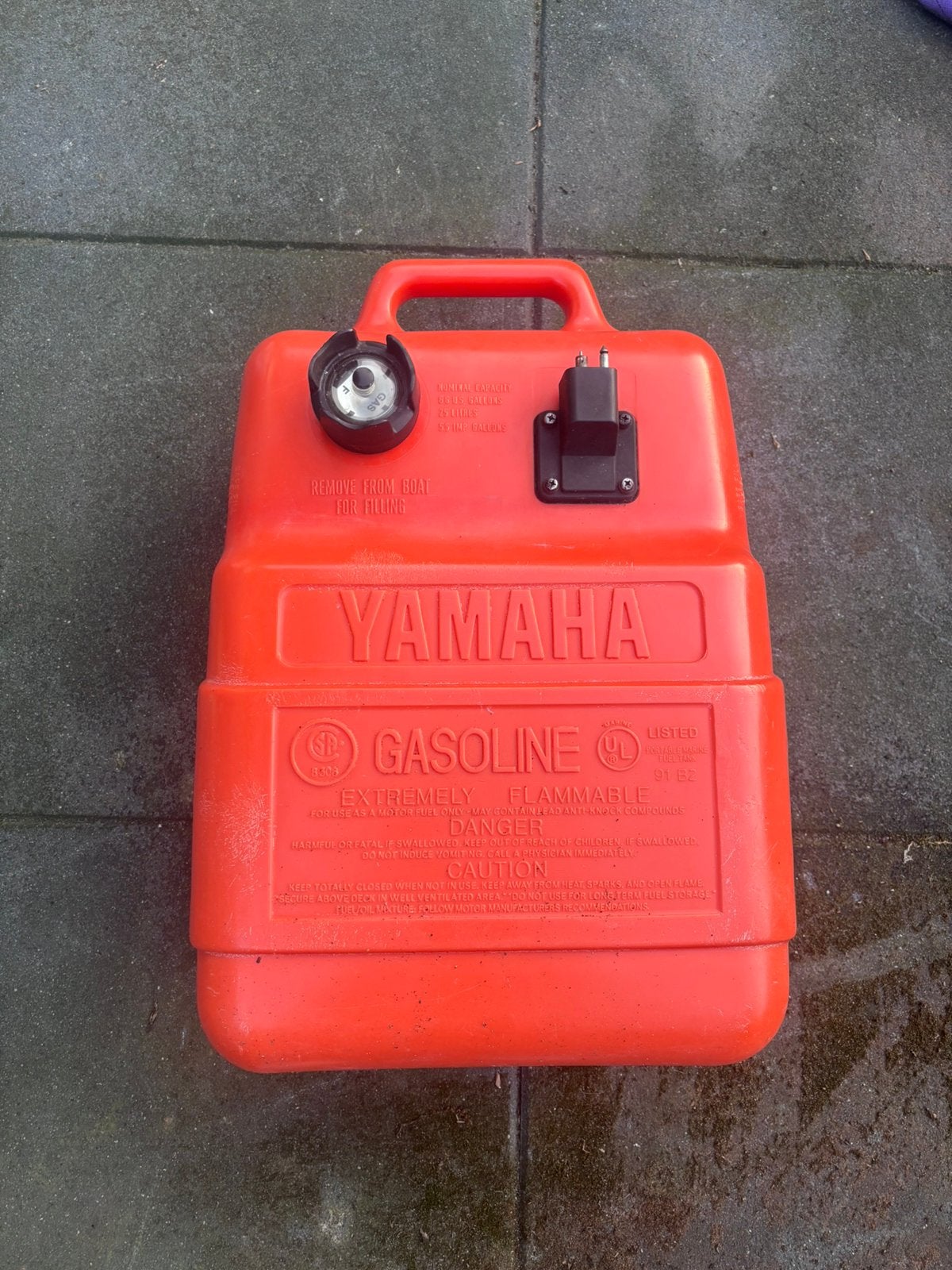 Externe Yamaha tank 25 liter /buitenboordmotor / benzinetank, Watersport en Boten, Ophalen of Verzenden, Zo goed als nieuw, Motor en Techniek