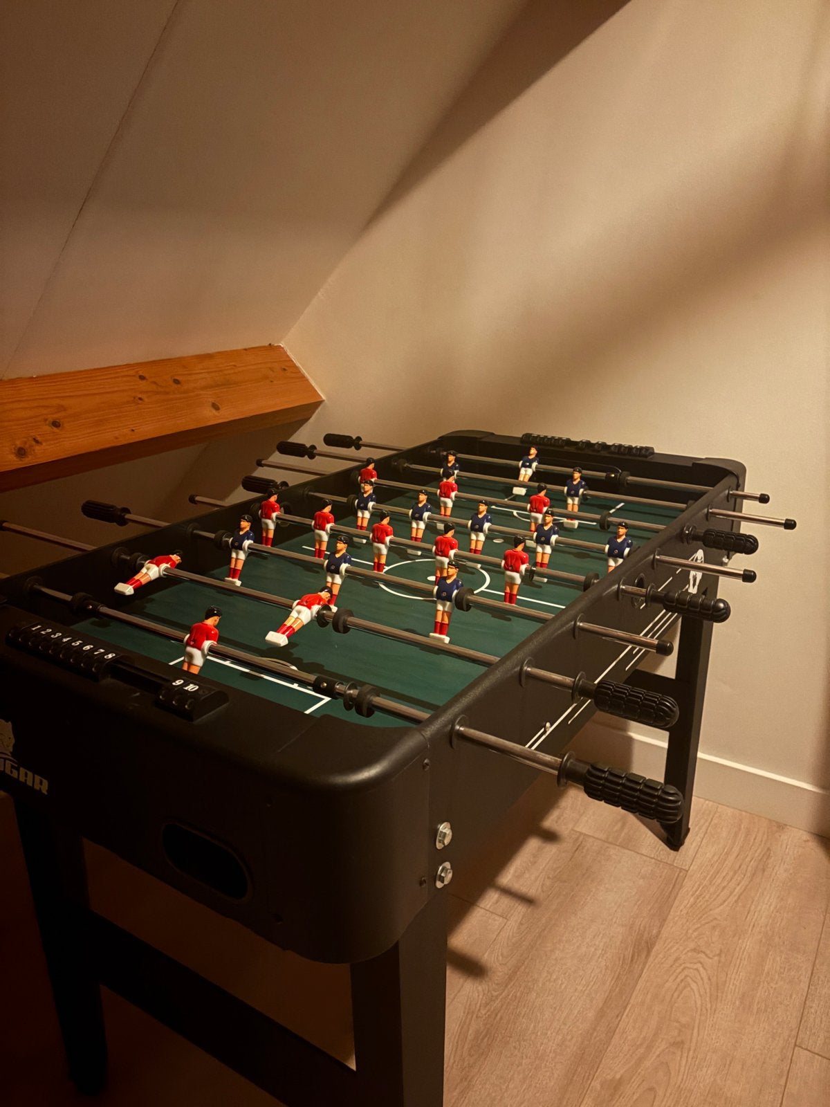 Voetbaltafel - Tafelvoetbalspel voor uren speelplezier, Ophalen, Gebruikt