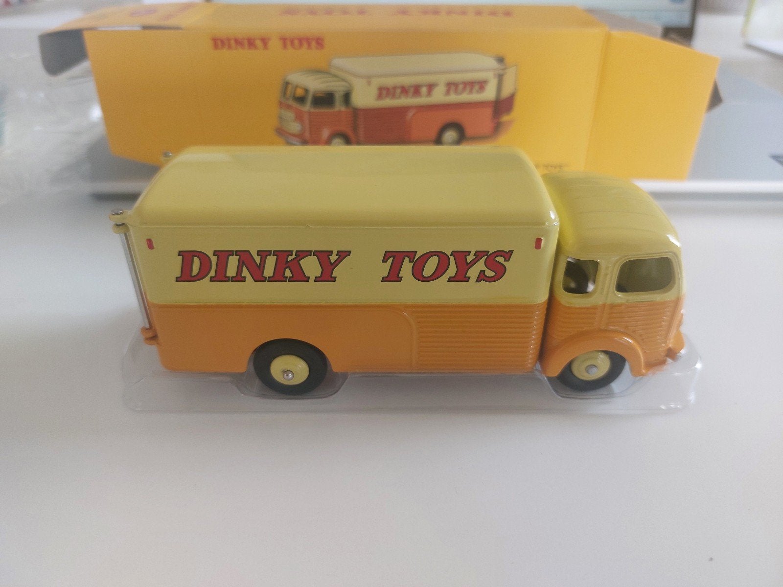Dinky toys Atlas Simca cargo fourgon 33AJ, Ophalen of Verzenden, Nieuw, Auto