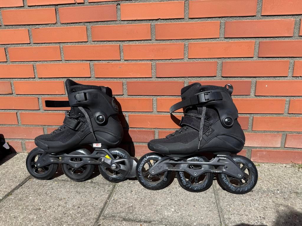 Powerslide triple black 110 fitness skates maat 41 incl helm, Sport en Fitness, Skeelers, Ophalen, Dames, Overige typen, Zo goed als nieuw