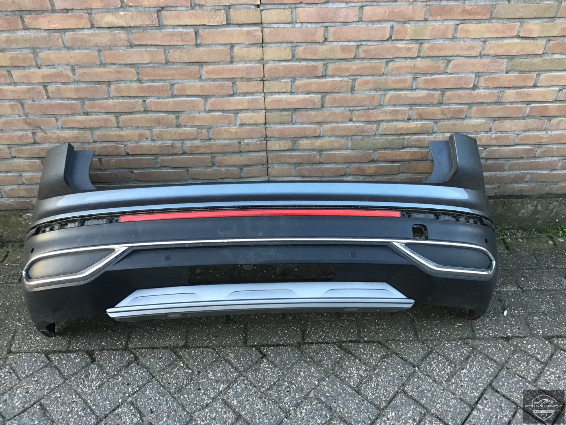 VW Tiguan 5NN ALLSPACE Facelift 20+Achterbumper Bumper 6xPDC, Gebruikt, Volkswagen, Volkswagen AG, Bumper