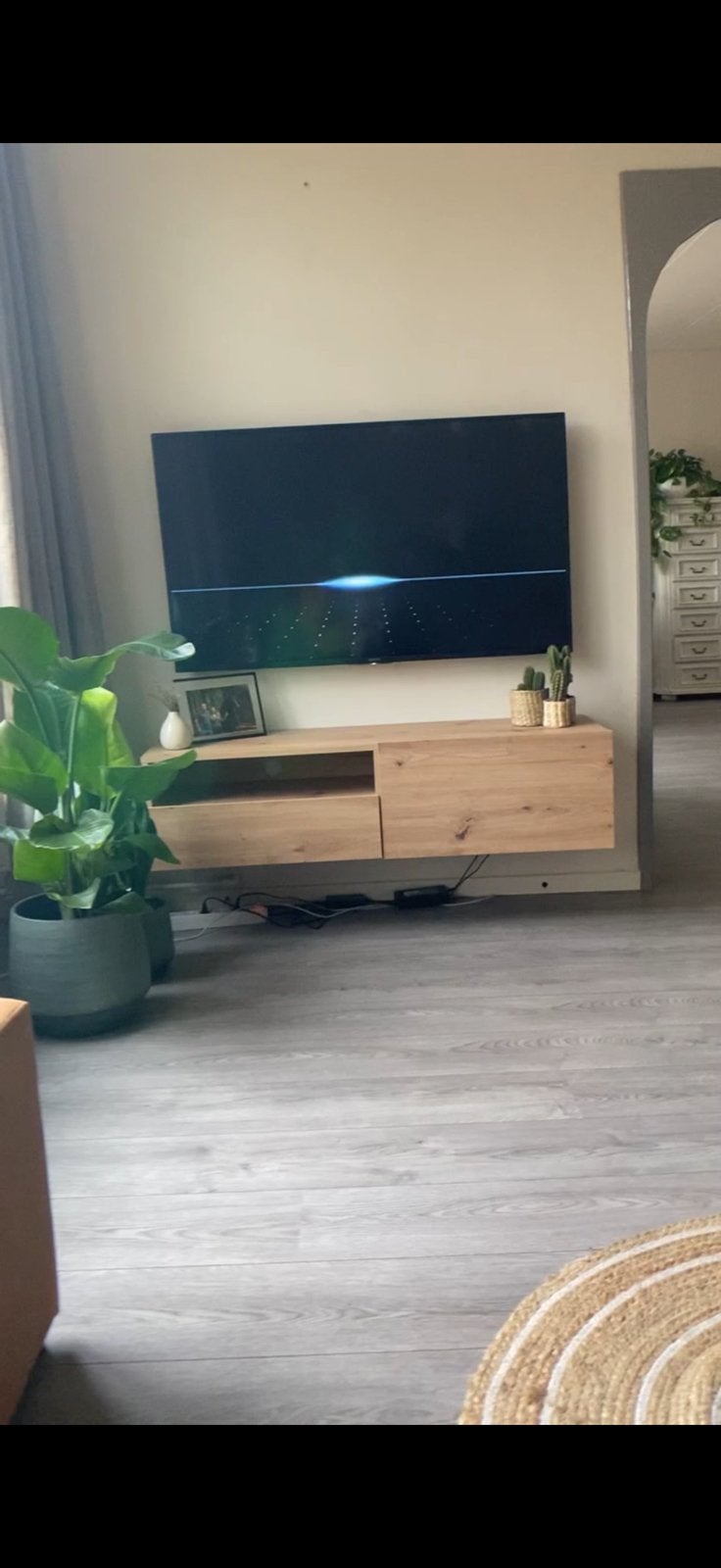 Hangmeubel tv kast, Ophalen, Gebruikt, 25 tot 50 cm, Met klep(pen)