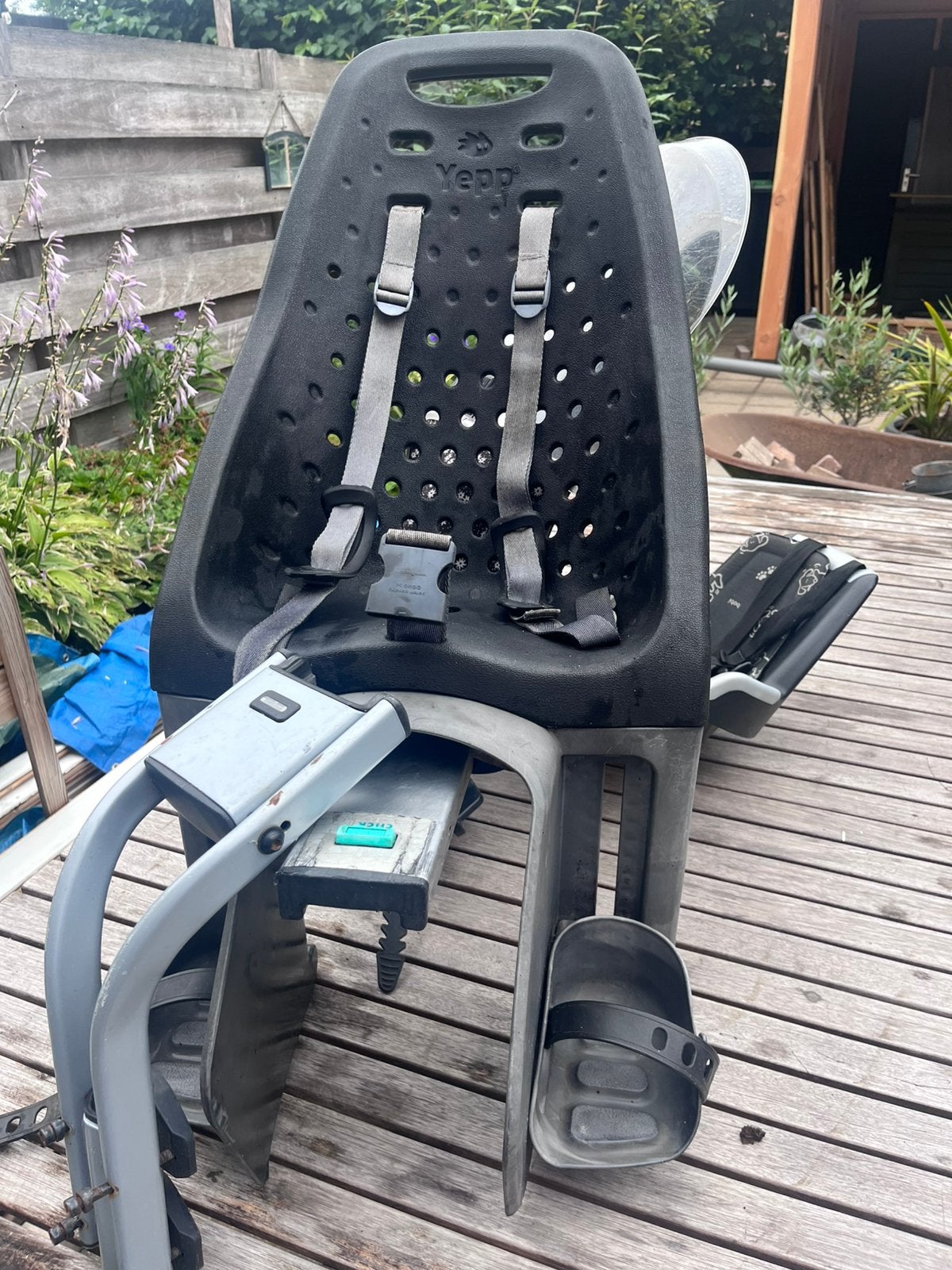 Achterfietsstoeltje van het merk Yepp., Fietsen en Brommers, Fietsaccessoires | Fietsstoeltjes, Ophalen, Achterzitje, 9 t/m 18 kg