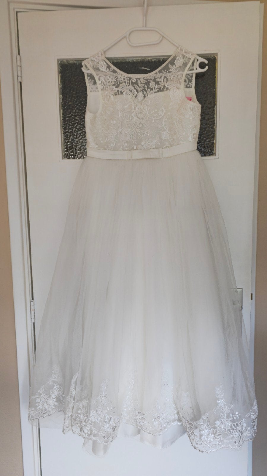 Witte bruidsmeisjesjurk met kant en tule maat 14A, Verzenden, Wit, Bruidsmeisjeskleding, Zo goed als nieuw