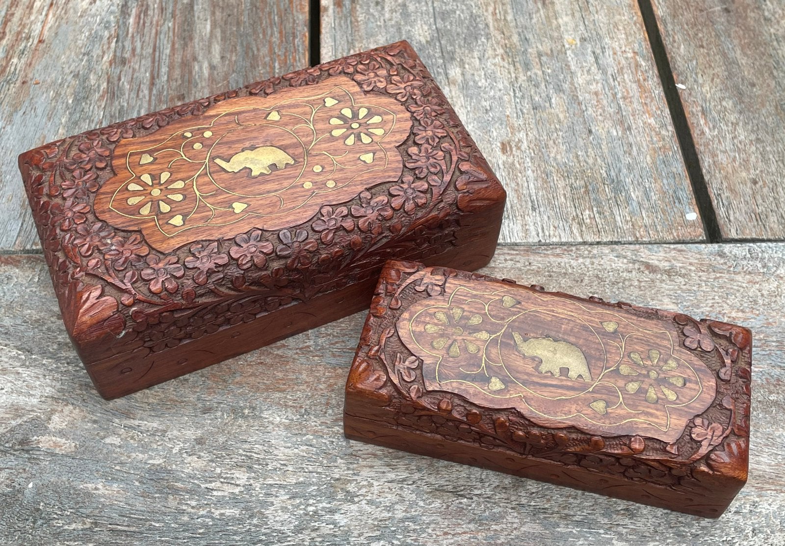Twee kistjes uit India met olifanten, Antiek en Kunst, Hout, Bruin, India, Ophalen of Verzenden