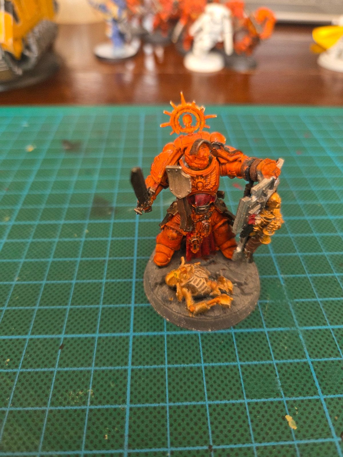 Primaris Captain with Relic Shield, Hobby en Vrije tijd, Wargaming, Ophalen of Verzenden, Zo goed als nieuw, Warhammer