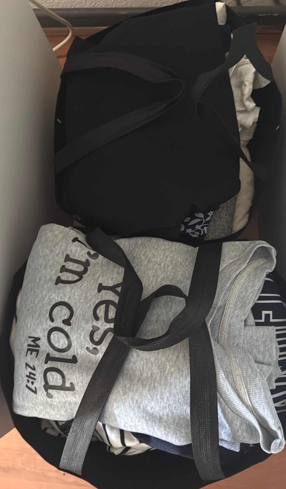 2 grote tassen kleding maat xxl, Kleding | Dames, Grote Maten, Ophalen of Verzenden, Zo goed als nieuw, Zwart, Shirt of Top